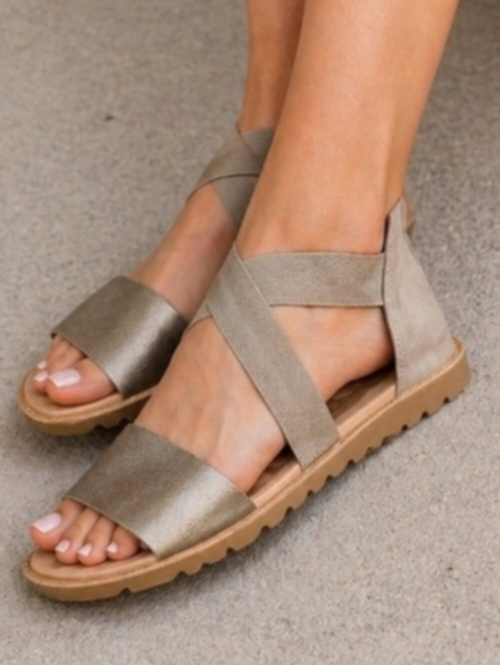 Sorel Ella II Metallic Elastic Strap Comfort Sandal Metallic Rose Gold Bronze 9